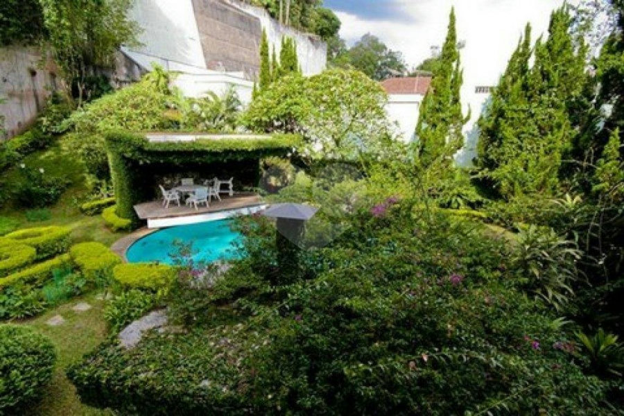 Casa à venda ou para alugar com 5 suítes em Jardim São Bento, São Paulo, SP