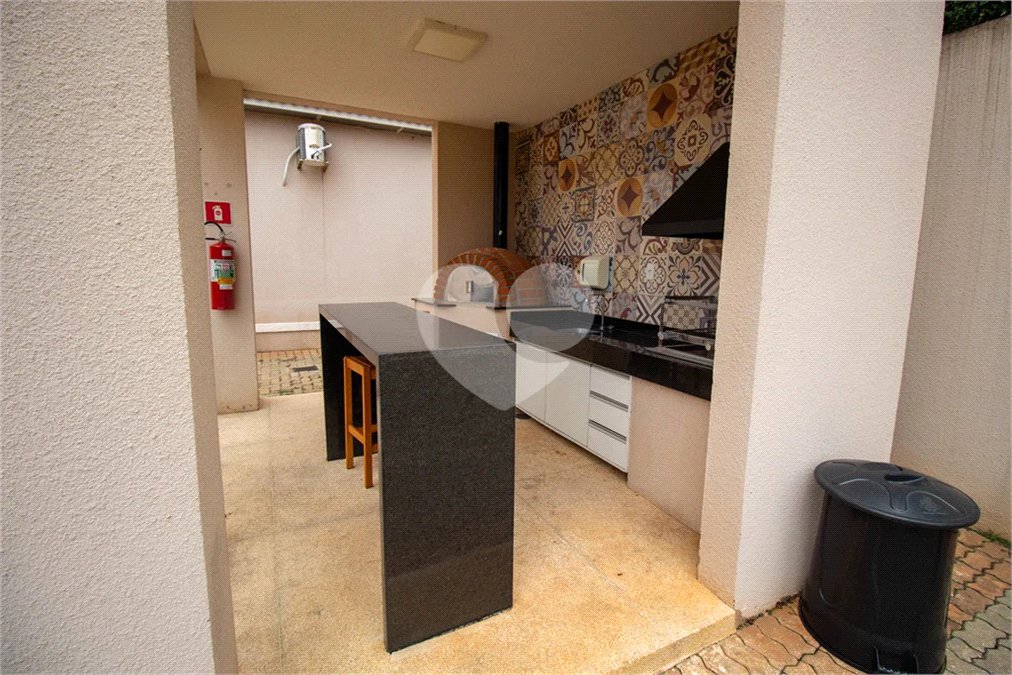 Apartamento à venda com 3 quartos, sendo 1 suíte, em Bairro do Cambará, São Roque, SP