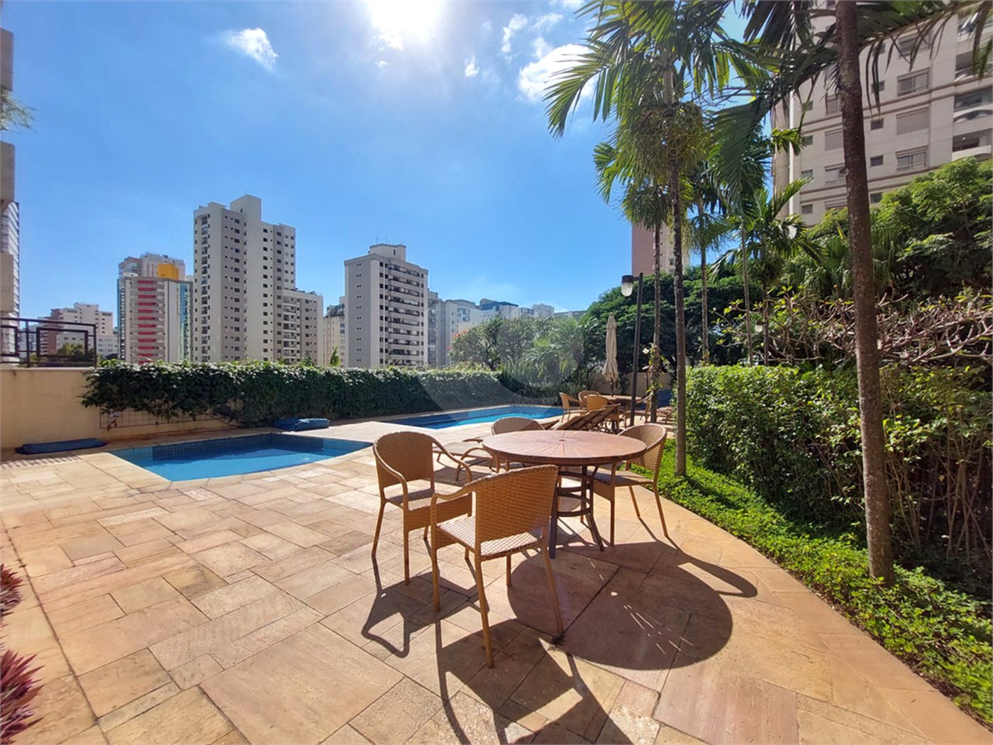 Apartamento à venda ou para alugar com 3 suítes em Perdizes, São Paulo, SP