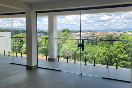 Casa à venda ou para alugar com 4 suítes no condomínio Residencial Delle Stelle, Louveira - SP
