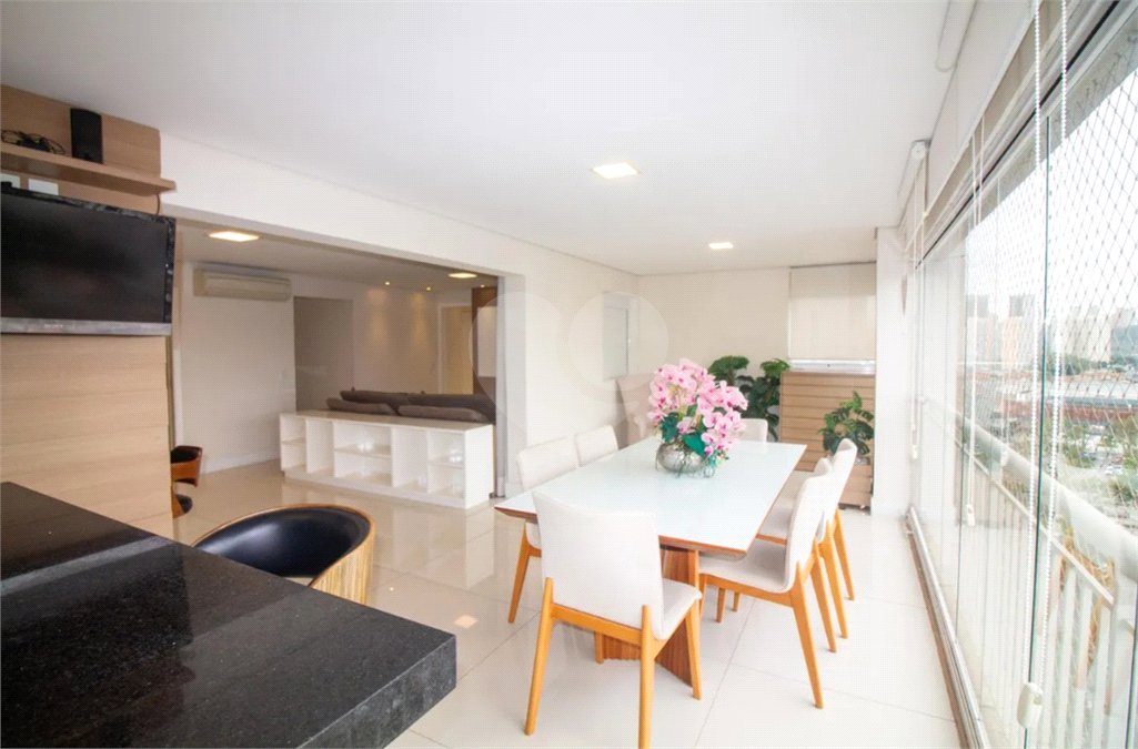 Apartamento à venda com 3 suítes em Jardim Dom Bosco, São Paulo, SP