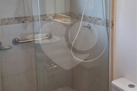 Casa à venda com 3 quartos, sendo 1 suíte, em Condomínio Flamboyant-b, Atibaia, SP