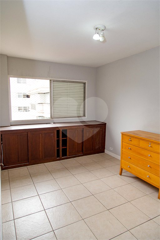 Apartamento à venda ou para alugar com 3 quartos, sendo 1 suíte, em Cerqueira César, São Paulo, SP