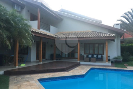 Casa à venda com 3 suítes no condomínio Lago Azul Residencial e Golfe, Araçoiaba da Serra - SP