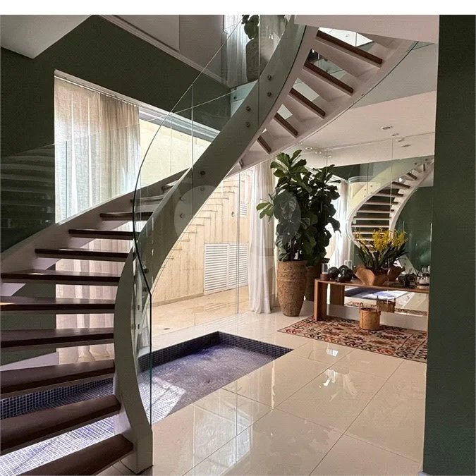 Casa à venda com 4 suítes no condomínio Vilas das Paineiras, São Paulo - SP