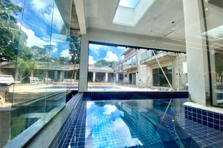 Casa para alugar com 5 quartos, sendo 3 suítes,  em Samambaia Parque Residencial, Atibaia, SP