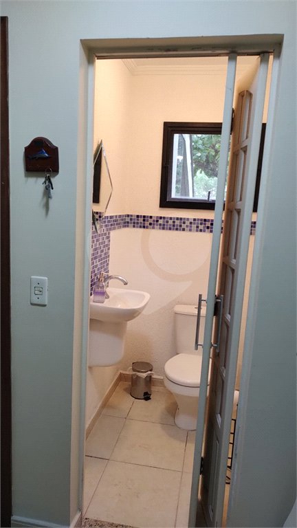 Duplex à venda com 3 quartos, sendo 1 suíte, em Enseada, Guarujá, SP