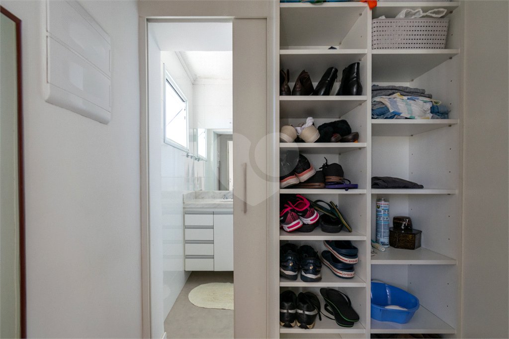 Sobrado à venda com 3 quartos, sendo 1 suíte, em Cidade Monções, São Paulo, SP