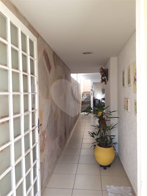 Sobrado à venda com 3 quartos, sendo 1 suíte, em Jardim Santa Mena, Guarulhos, SP
