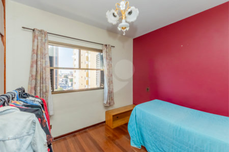 Apartamento à venda com 3 quartos, sendo 1 suíte, em Vila Carrão, São Paulo, SP