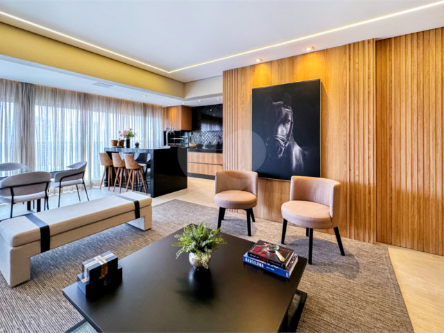 Apartamento à venda com 3 suítes em Chácara Santo Antônio, São Paulo, SP