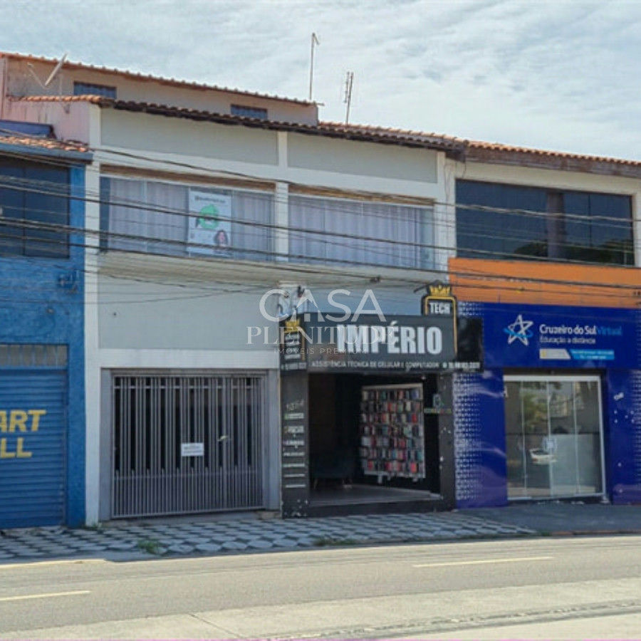 Sobrado à venda com 4 quartos, sendo 1 suíte, em Vila Carvalho, Sorocaba, SP