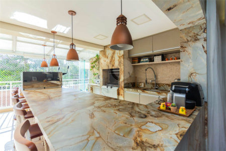 Apartamento à venda com 3 suítes em Vila Cordeiro, São Paulo, SP