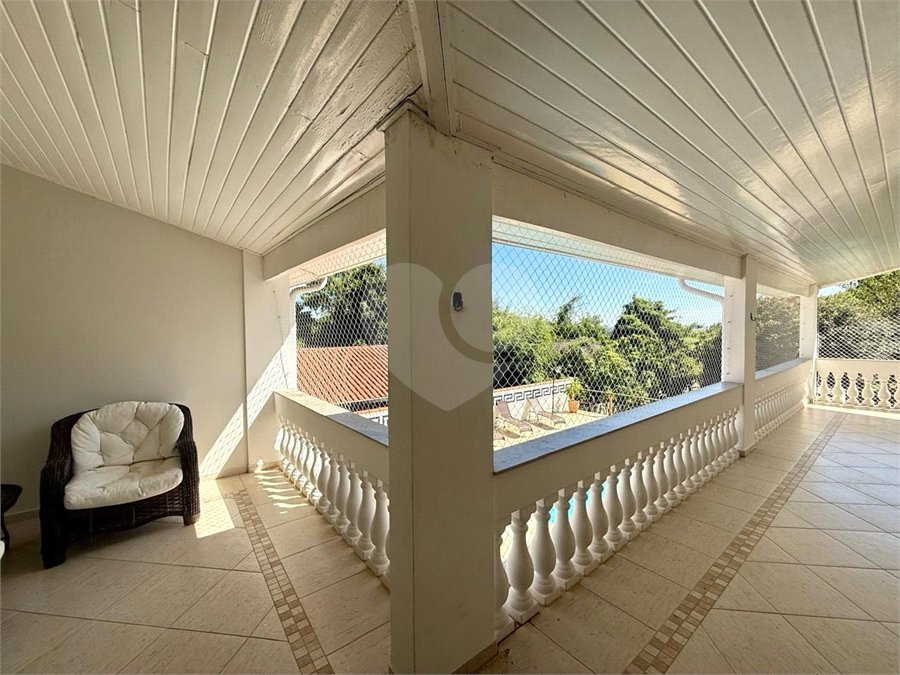 Casa à venda com 4 quartos, sendo 2 suítes,  no condomínio Morada da Lua, Vinhedo - SP