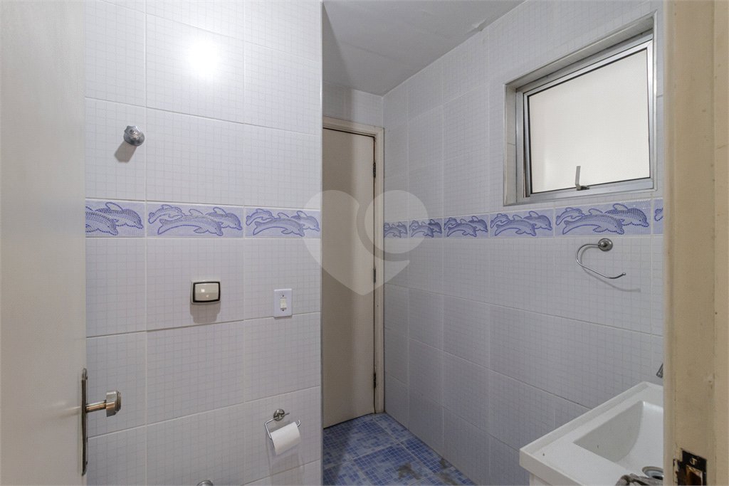 Casa Térrea à venda com 4 quartos, sendo 2 suítes, em Bosque da Saúde, São Paulo, SP