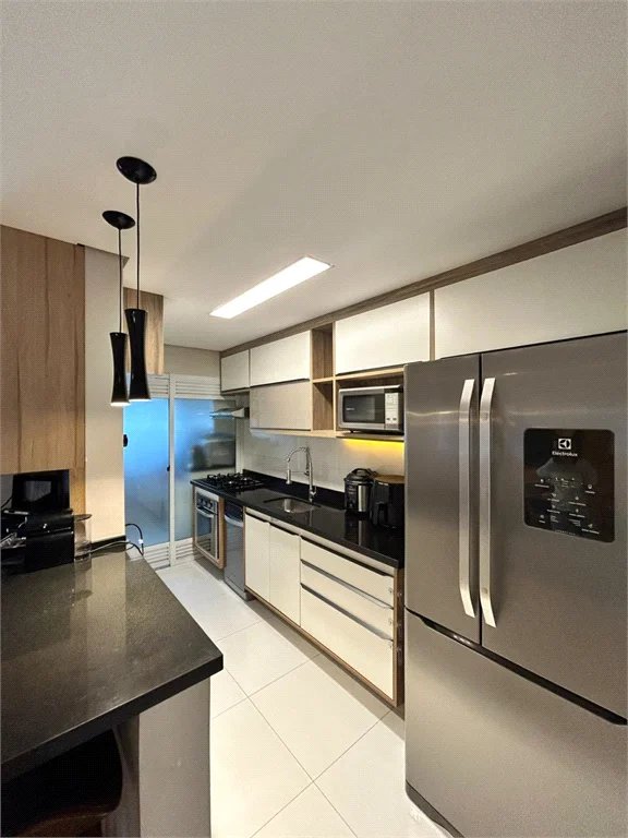 Apartamento à venda com 2 quartos, sendo 1 suíte, em Parque Reboucas, São Paulo, SP