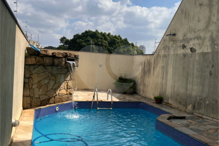 Sobrado à venda com 3 suítes em Vila Regente Feijó, São Paulo, SP