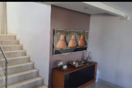 Sobrado à venda com 6 suítes em Vila Santista, Atibaia, SP