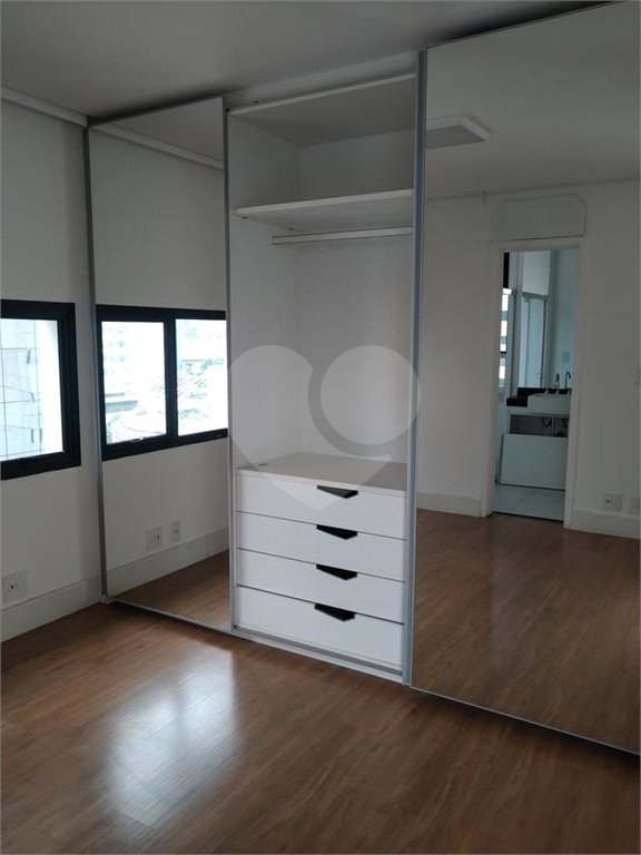 Apartamento à venda com 1 quarto em Vila Olímpia, São Paulo, SP