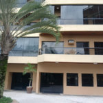 Apartamento à venda com 3 quartos, sendo 1 suíte,  em Enseada, Guarujá, SP