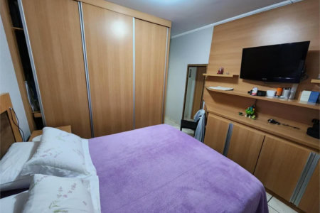 Sobrado à venda com 3 quartos, sendo 1 suíte,  em Jardim Ana Maria, São Paulo, SP