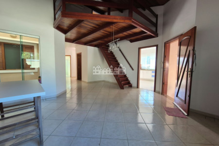 Casa à venda com 3 quartos, sendo 1 suíte, em Retiro das Fontes, Atibaia, SP