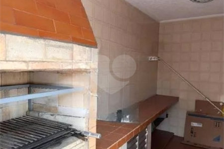 Sobrado à venda com 4 quartos, sendo 1 suíte,  em Alto da Lapa, São Paulo, SP
