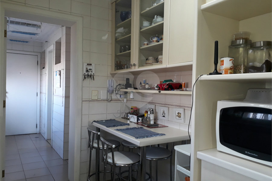 Apartamento à venda com 3 suítes em Santana, São Paulo, SP