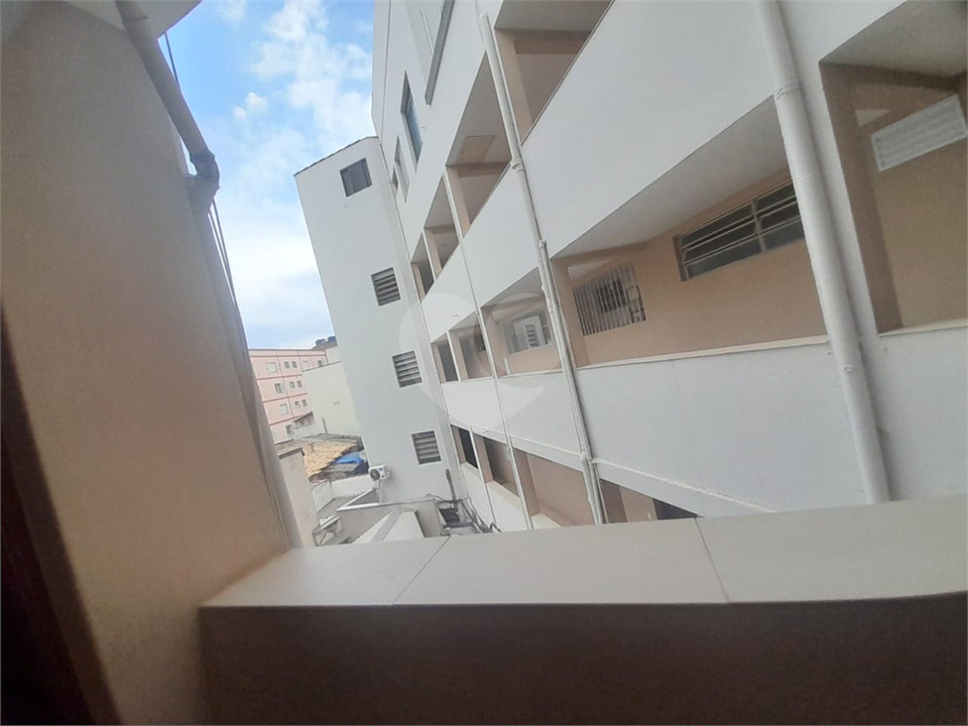Apartamento à venda com 3 quartos, sendo 1 suíte, no Centro, Serra Negra, SP