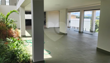 Casa à venda ou para alugar com 4 suítes no condomínio Residencial Delle Stelle, Louveira - SP
