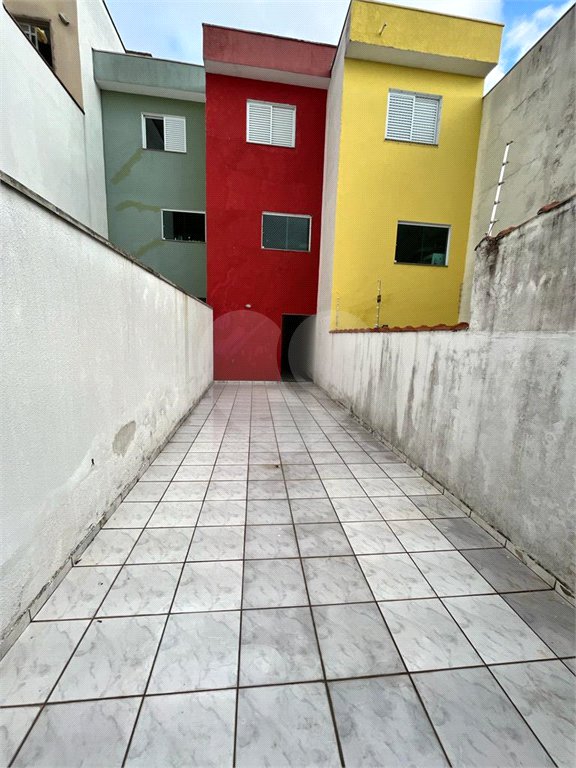 Sobrado à venda com 3 quartos, sendo 1 suíte,  em Vila Alice, Santo André, SP