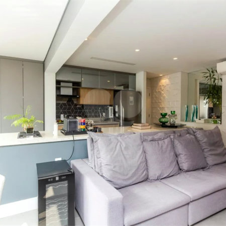 Apartamento à venda com 3 quartos, sendo 1 suíte,  em Vila Olímpia, São Paulo, SP
