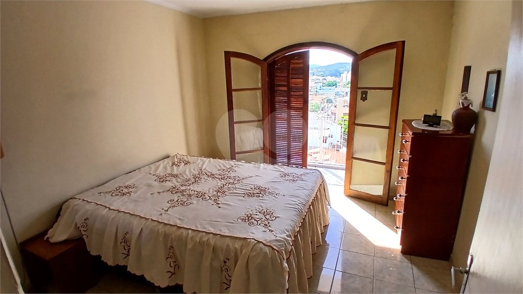Sobrado à venda com 3 quartos, sendo 1 suíte, em Vila Nova Mazzei, São Paulo, SP