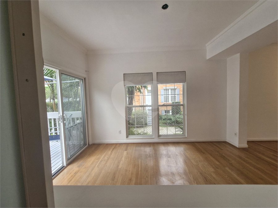 Casa para alugar com 4 quartos, sendo 2 suítes, no condomínio Fairmont, São Paulo - SP