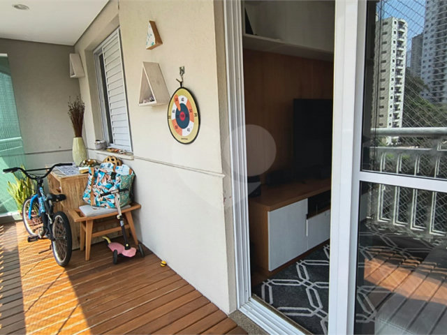 Apartamento à venda com 3 quartos, sendo 2 suítes,  em Morumbi, São Paulo, SP