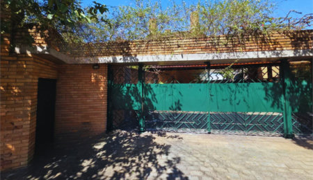 Casa à venda com 4 quartos, sendo 2 suítes,  em Cidade São Francisco, São Paulo, SP