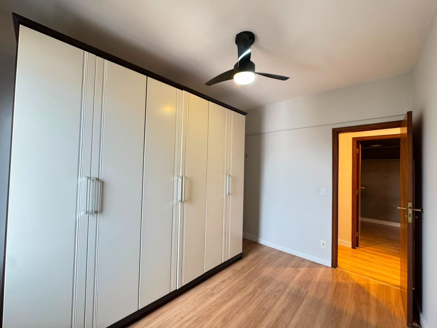 Apartamento com 3 dormitórios à venda, 103 m² por R$ 765.000,00 - Embaré - Santos/SP