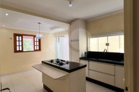 Casa à venda com 3 quartos, sendo 1 suíte, em Jardim dos Colibris, Indaiatuba, SP