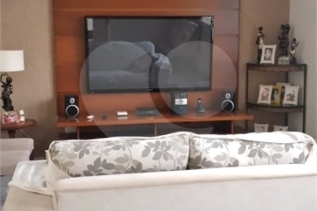 Casa à venda com 3 quartos, sendo 2 suítes, em Vila Harmonia, Araraquara, SP