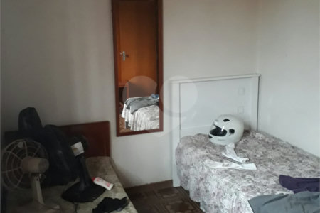 Sobrado à venda com 3 quartos em Jardim Oriental, São Paulo, SP