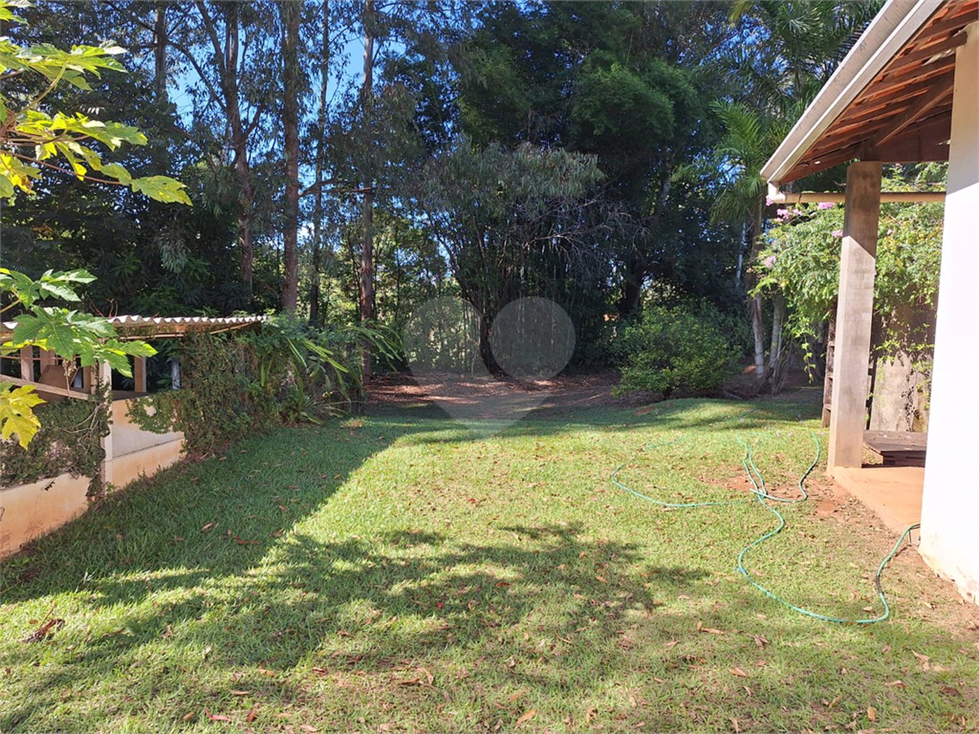 Chácara à venda com 3 quartos, sendo 1 suíte, em Chácara de Recreio Jardim Alvorada, Botucatu, SP