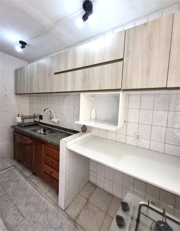 Sobrado à venda com 3 quartos, sendo 2 suítes, em Jardim Ester Yolanda, São Paulo, SP