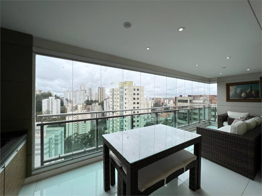 Apartamento à venda com 3 suítes em Vila Andrade, São Paulo, SP