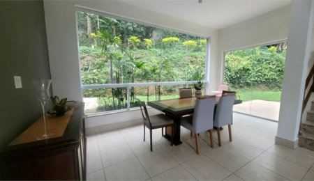 Casa à venda com 5 suítes no condomínio Associação Reserva das Hortênsias, Mairiporã - SP