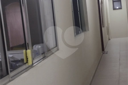 Sobrado à venda com 3 quartos, sendo 1 suíte, em Jardim da Mamãe, Guarulhos, SP