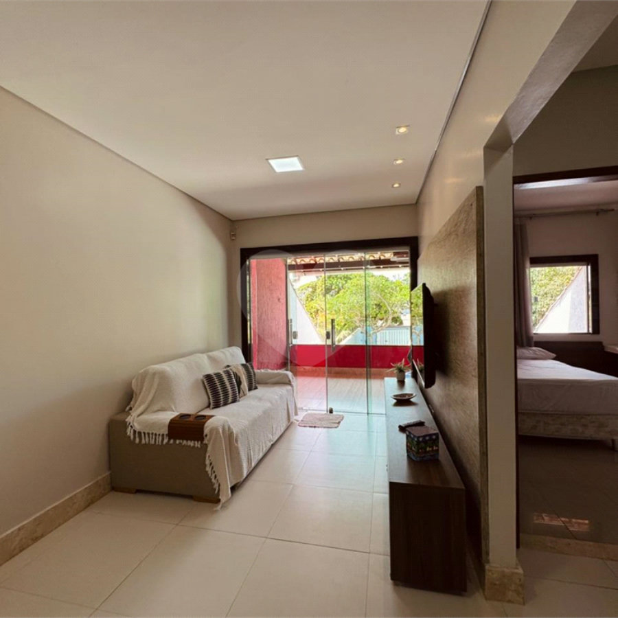 Apartamento para alugar com 1 suíte em Taperapuan, Porto Seguro, BA