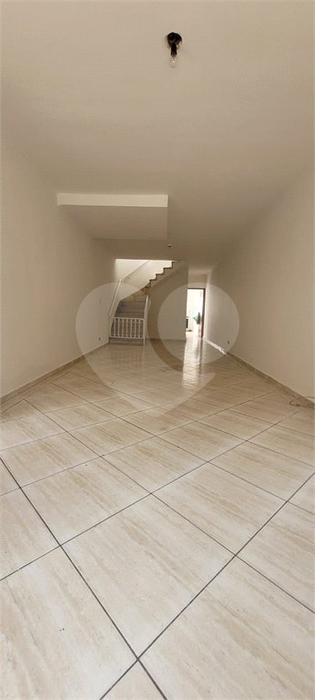 Sobrado à venda com 3 quartos, sendo 1 suíte, em Horto, São Paulo, SP
