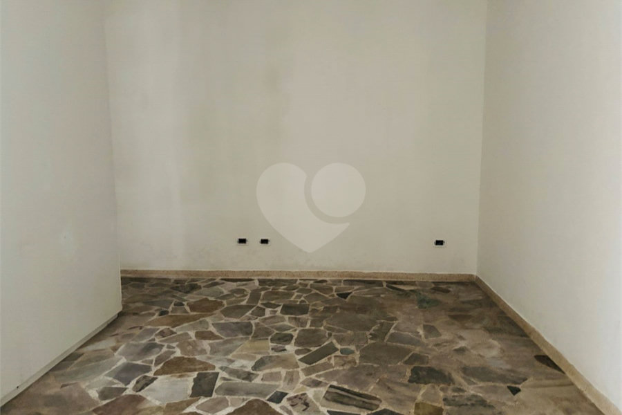 Sobrado à venda com 3 quartos, sendo 1 suíte, em Vila Romana, São Paulo, SP