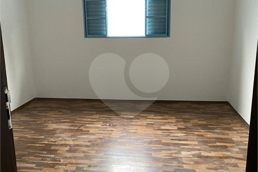 Sobrado à venda com 2 quartos em Tremembé, São Paulo, SP