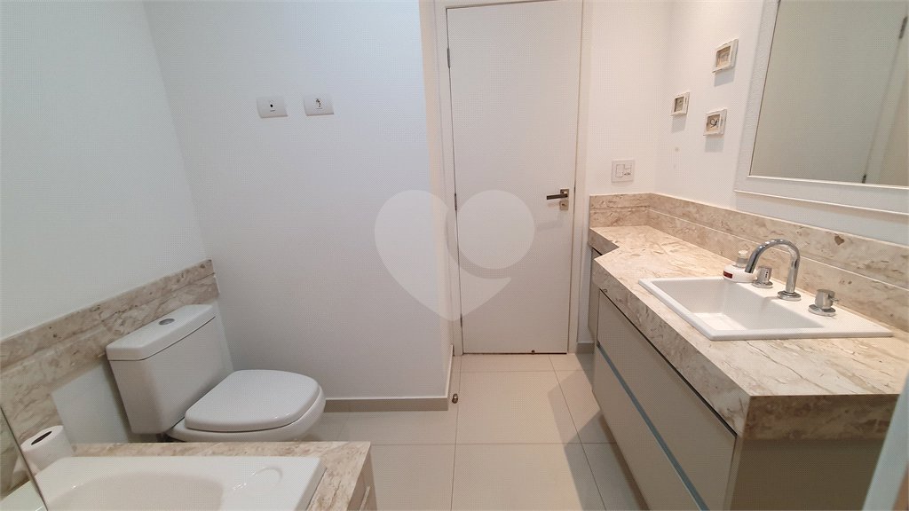 CASA A VENDA NO URBANOVA COM 390M², 5 DORMITORIOS, 6 BANHEIROS, PISCINA, 3 VAGAS, Sjc